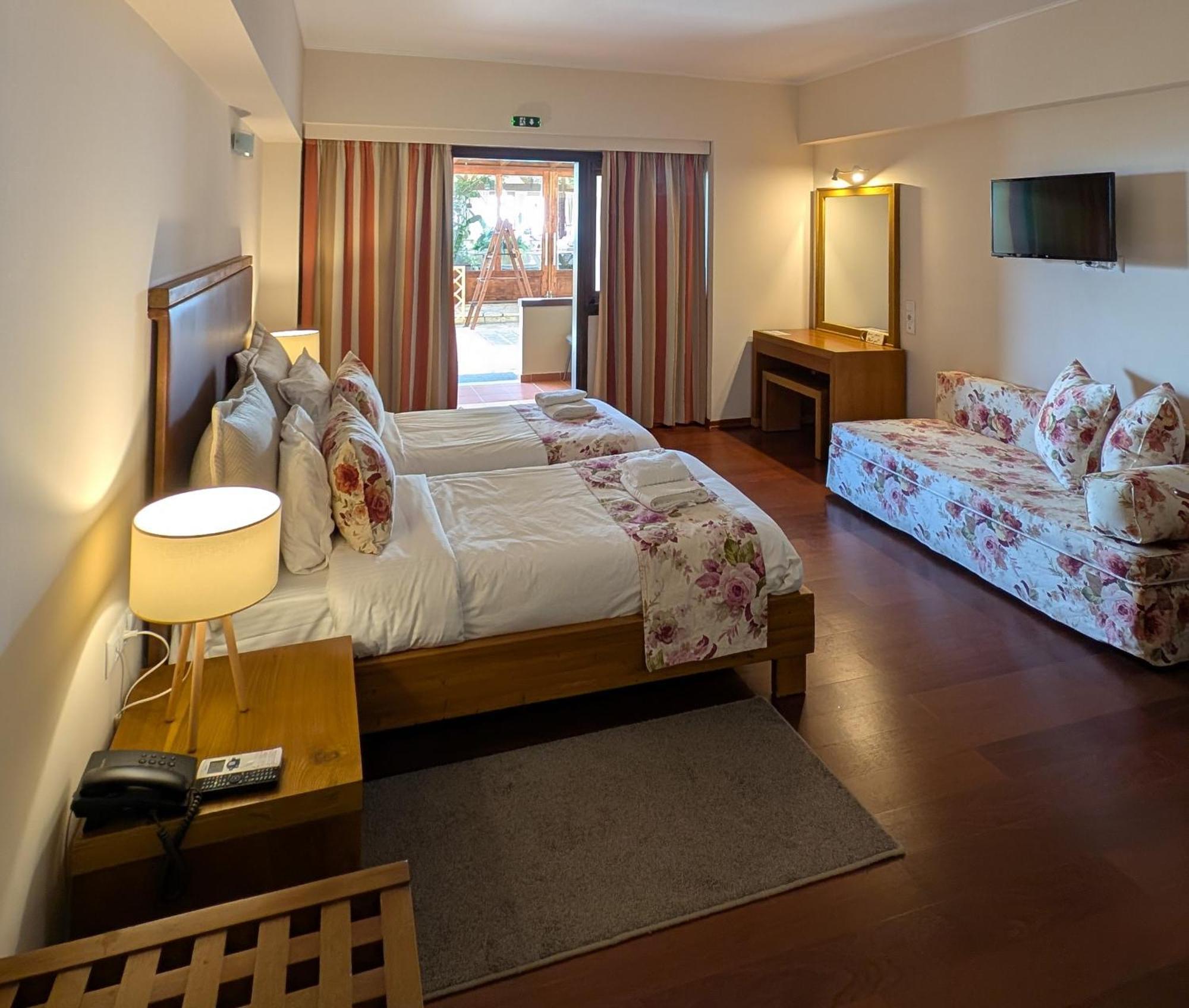 Althea Hotel Katakolo